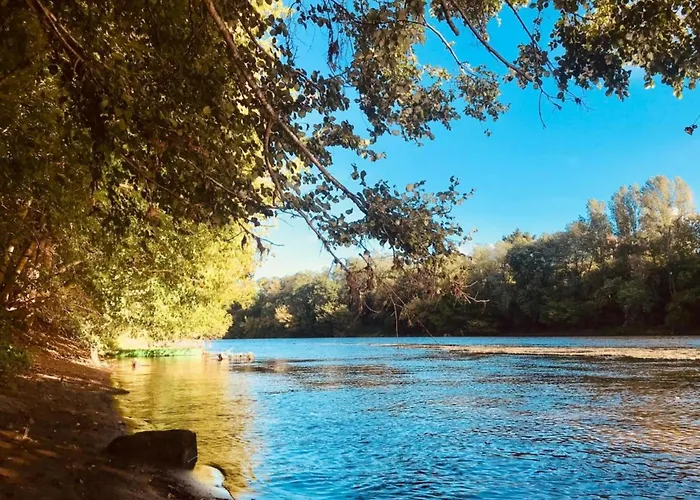 בית נופש Tranquil Escape In Dordogne